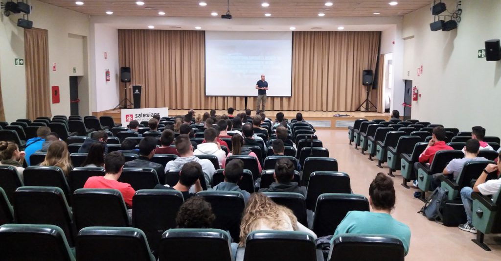 Vídeos de totes les etapes per posar punt i final a un curs especial