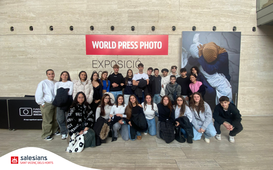 Les alumnes de 1r de Batxillerat ens expliquen la visita a l’exposició World Press Photo